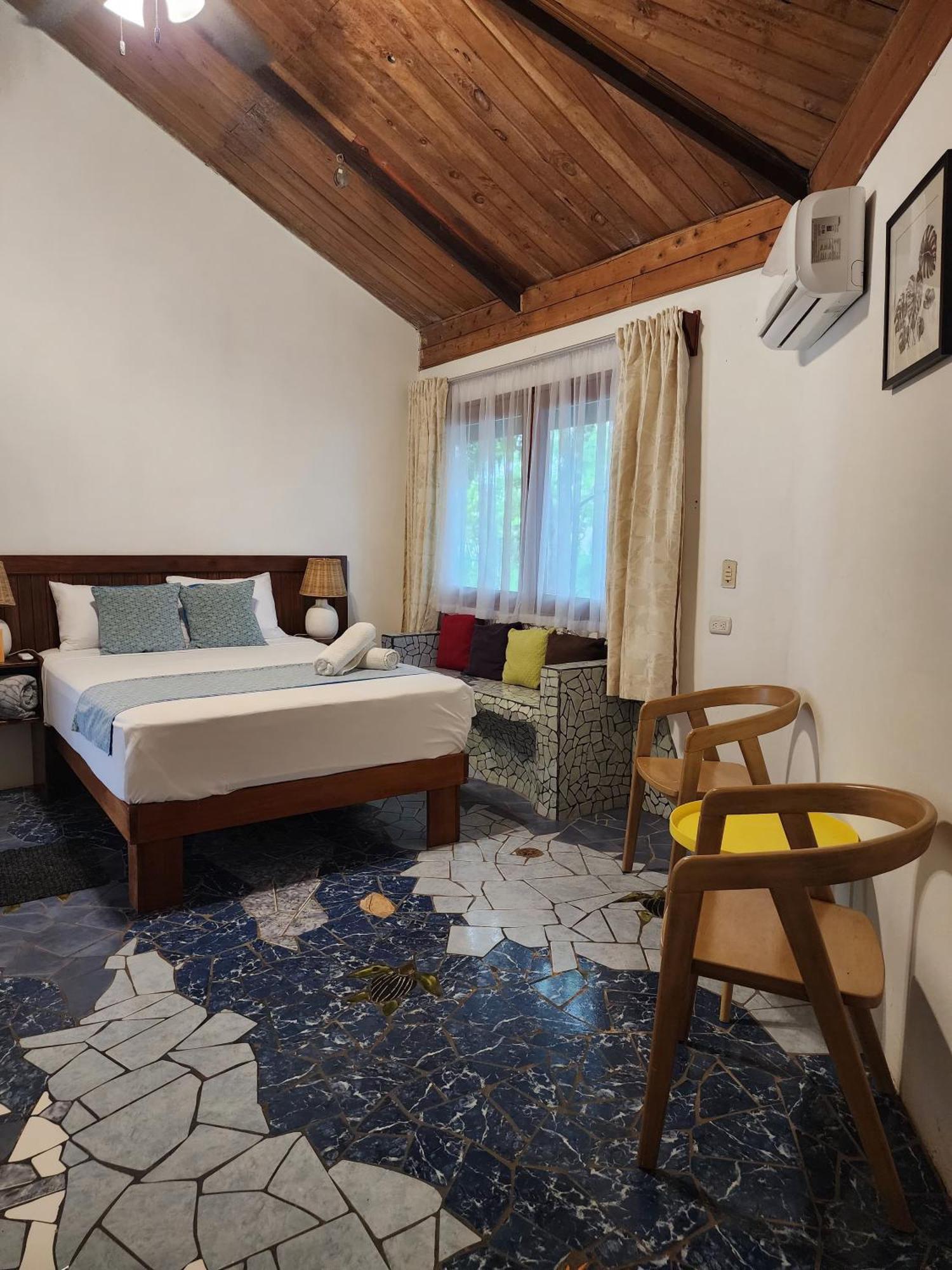 Casa Thirema Tortuguero Hotel Kültér fotó