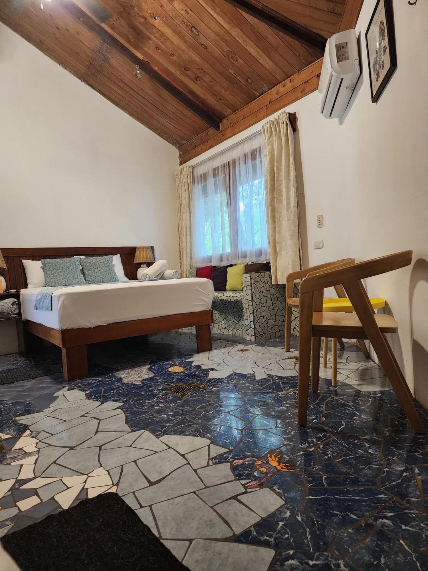 Casa Thirema Tortuguero Hotel Kültér fotó