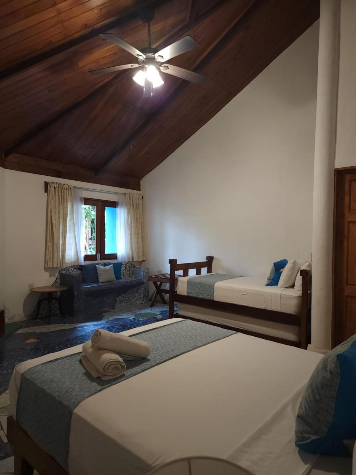 Casa Thirema Tortuguero Hotel Kültér fotó