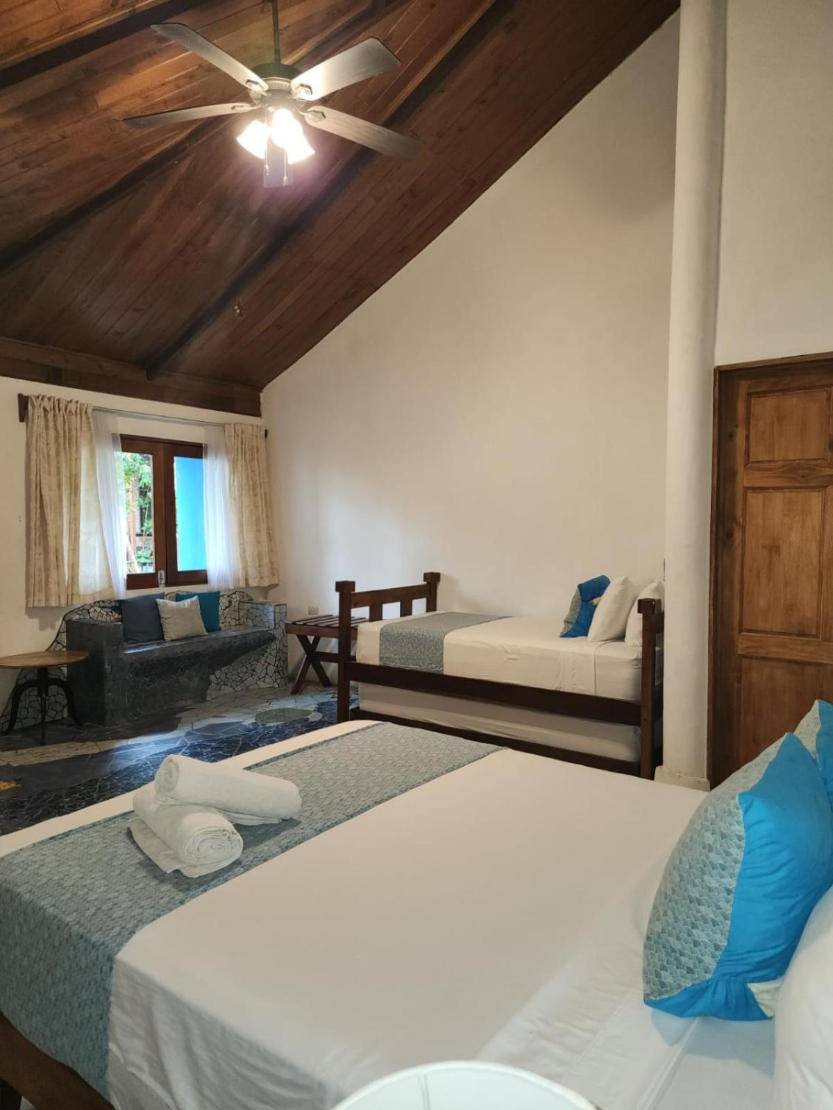 Casa Thirema Tortuguero Hotel Kültér fotó