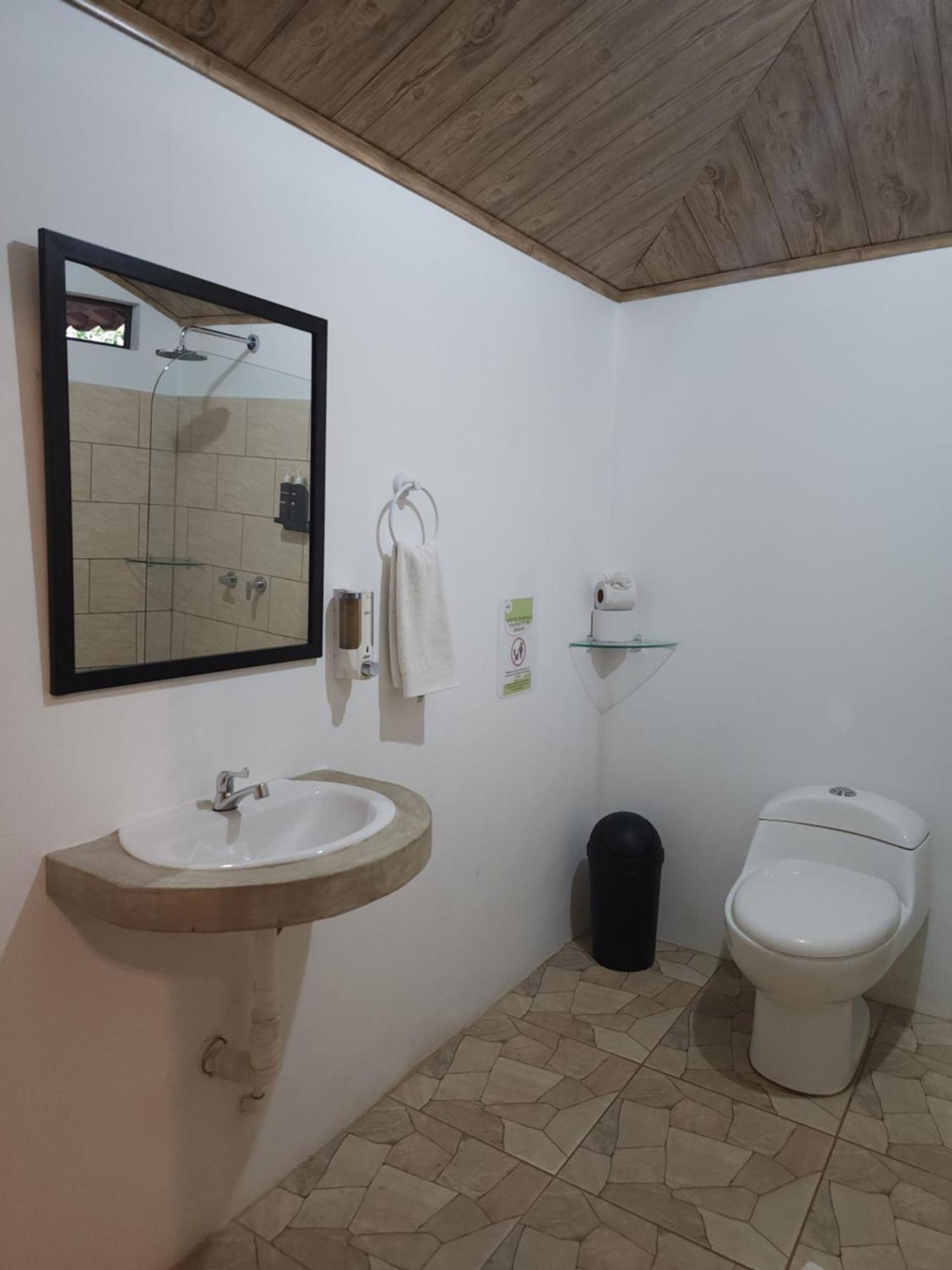Casa Thirema Tortuguero Hotel Kültér fotó